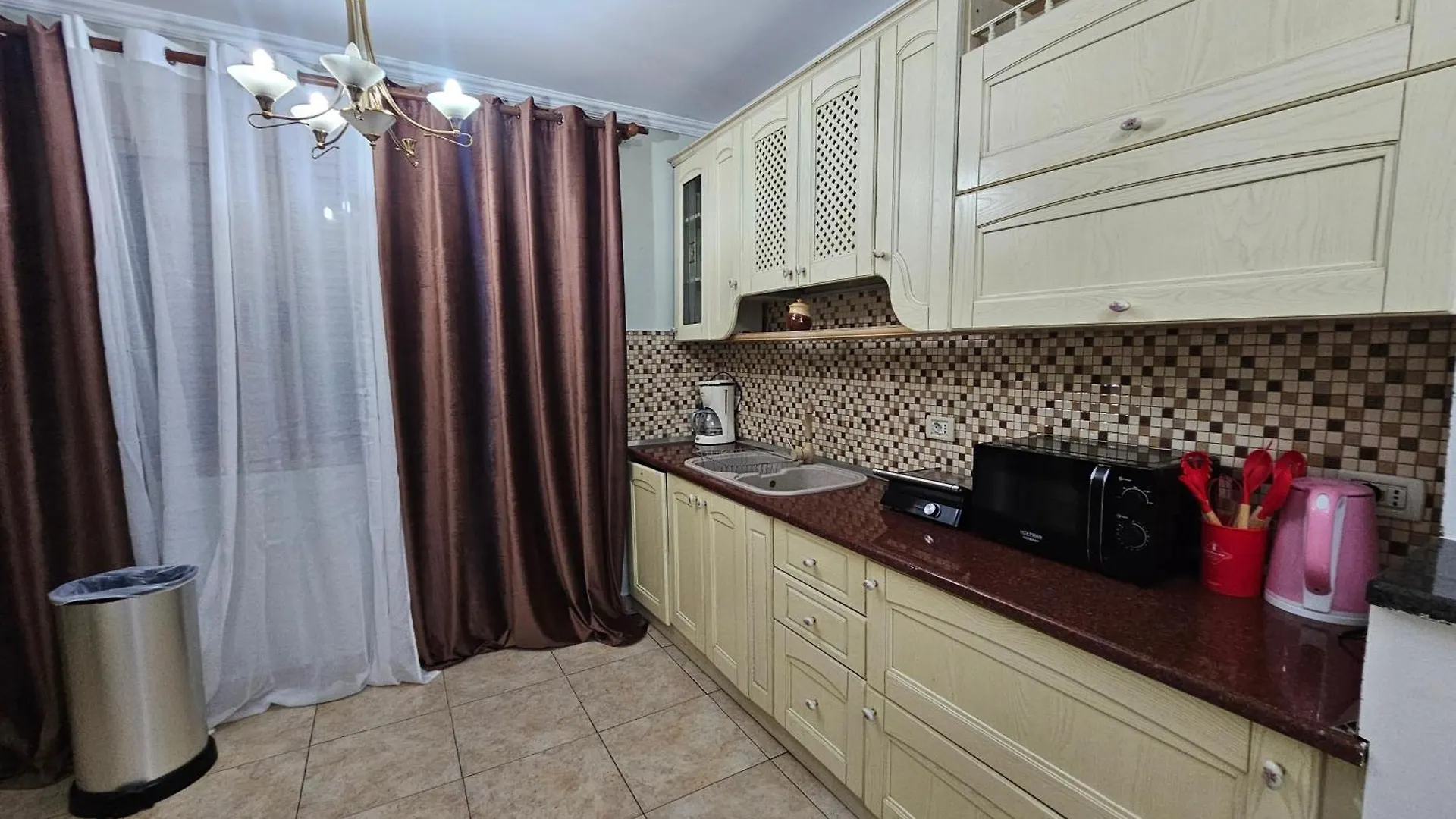 Xplore Xpress • Penthouse Tirana 0*,  Albania