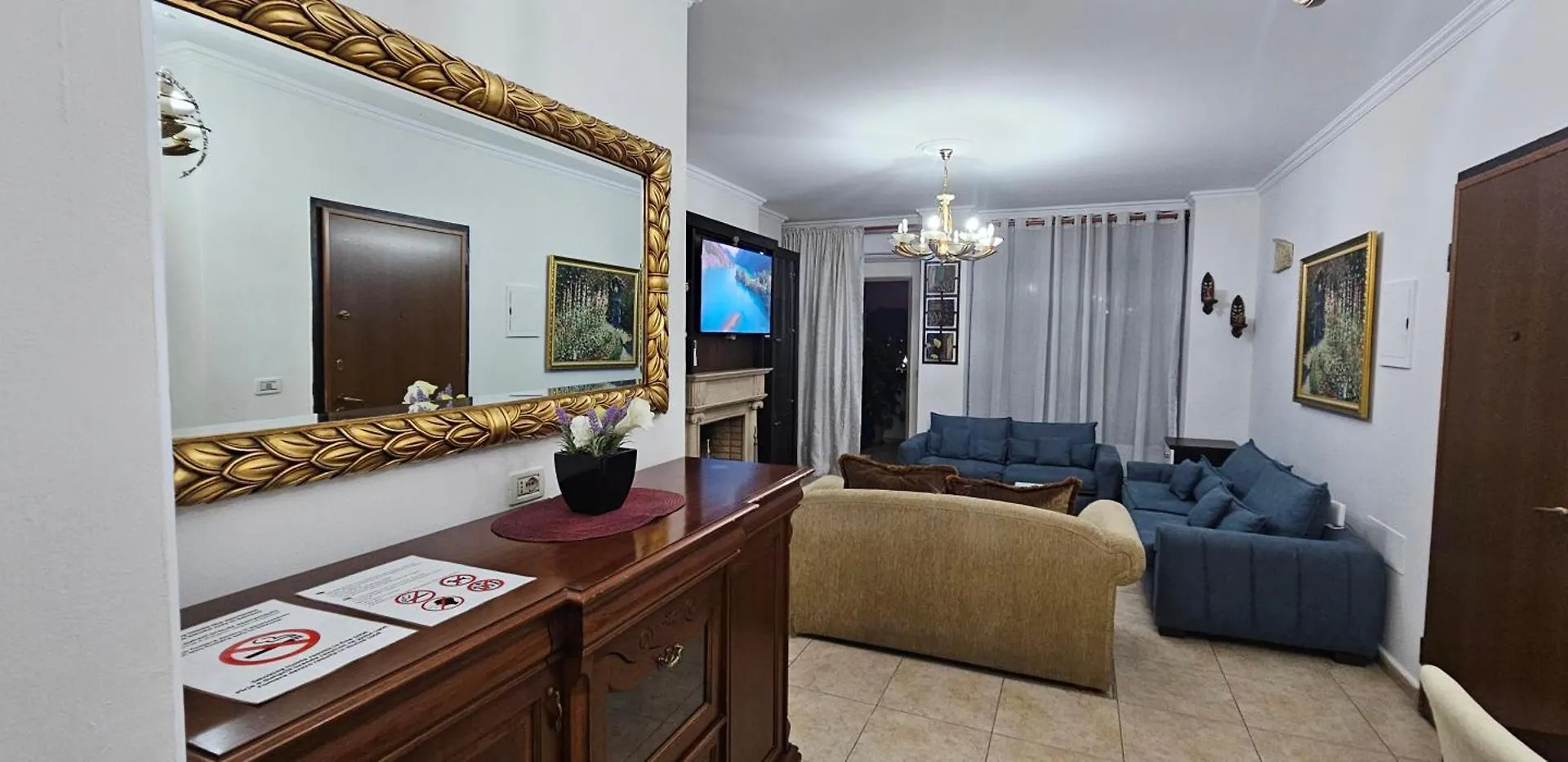 Xplore Xpress • Penthouse Tirana Apartment